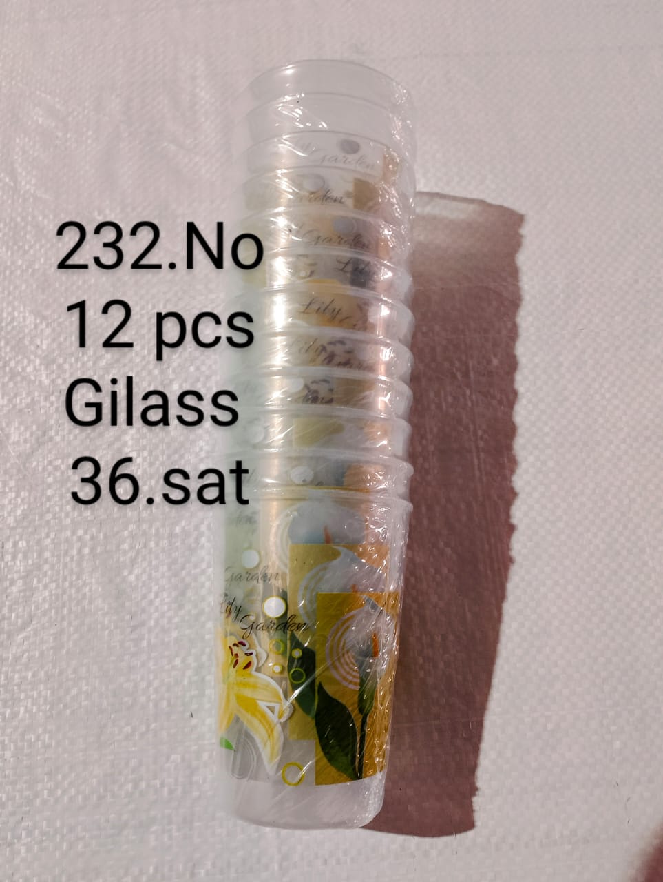 PLASTIC GLASS 12 PC SET